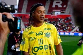 „Ronaldinho czarodziej” - trzecie, tegoroczne wydanie książki o legendzie futbolu, autorstwa Yvette Żółtowskiej- Darskiej i Jacka Sarzało